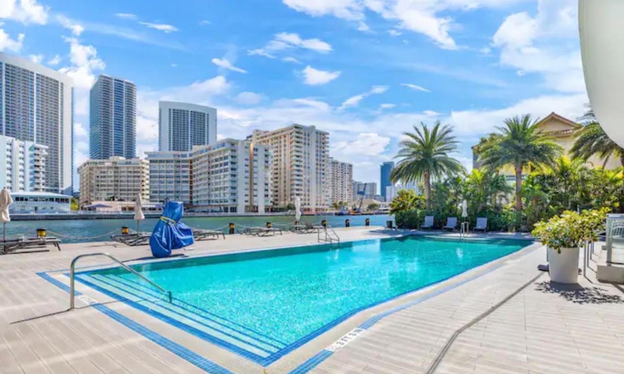 Ocean Views - Pool & Gym - Pet Friendly - Close To Beach Hallandale Beach Exterior photo