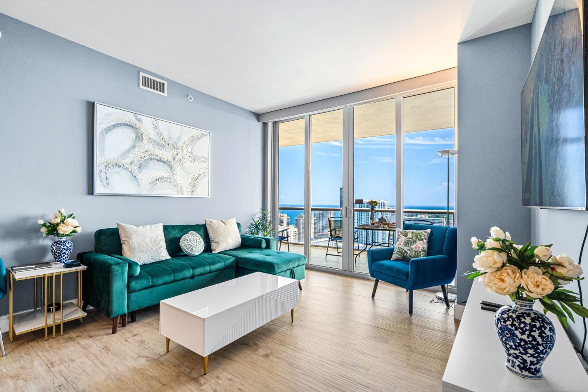 Ocean Views - Pool & Gym - Pet Friendly - Close To Beach Hallandale Beach Exterior photo